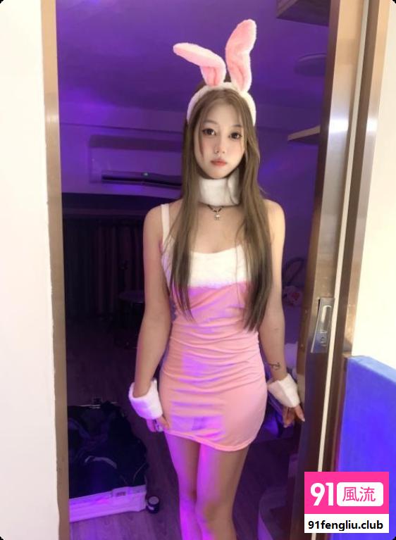 清纯性感美女